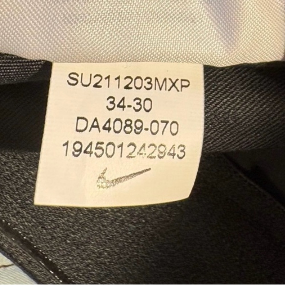NIKE Dri- Fit Flat Front Classic Pants in Gray Mens Size
34x30💚 - Picture 12 of 13